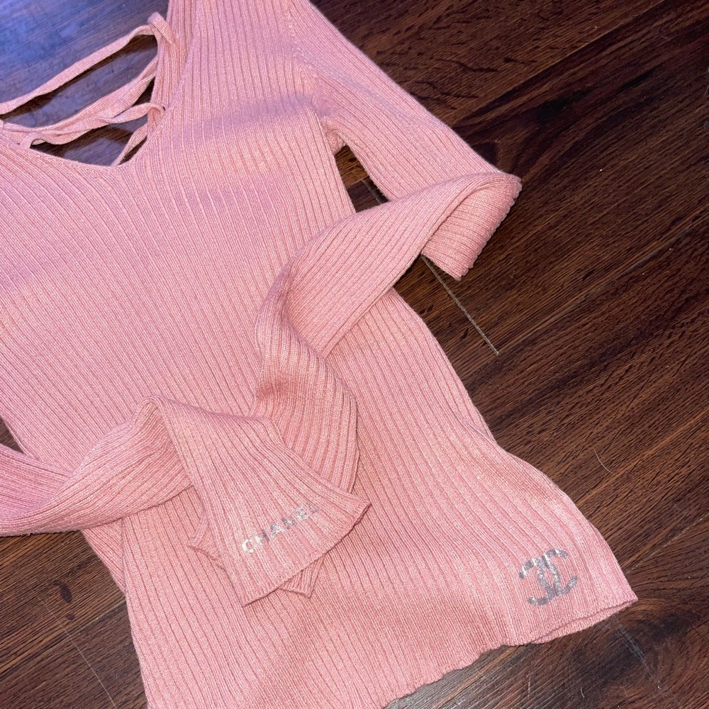 💜 Cute&unique long sleeve lace back 💜
